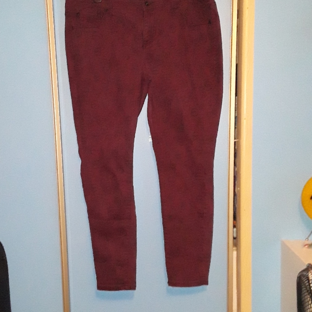 Skull printed jeans